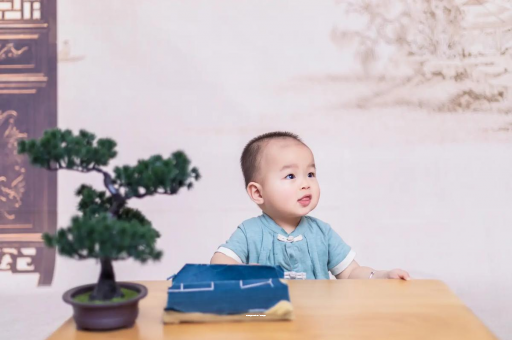 锦州宝宝几岁会走路 锦州宝宝几岁会走路